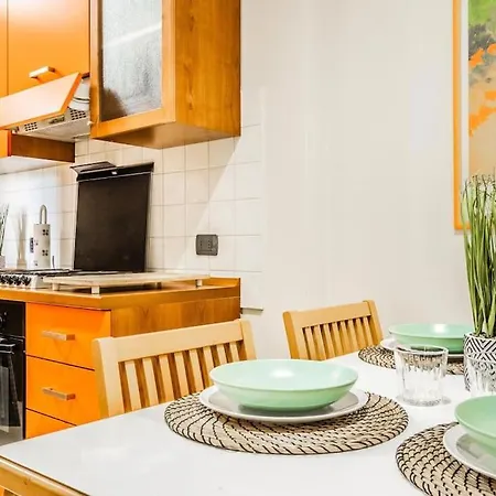 Family House - Mandala 20min To Duomo Apartment